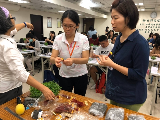 學會準備了豐富的媒材給大家盡情發揮